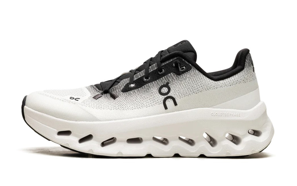 Philippines On Cloud Ladies Trainers On Cloudtilt Black Ivory Women's