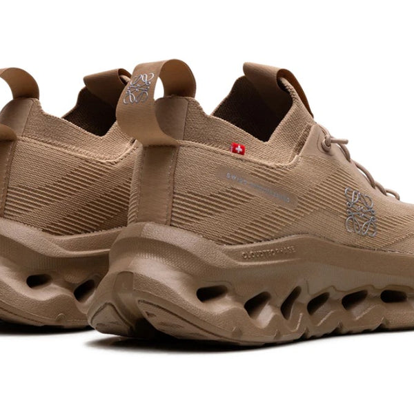 On Running Cloudtilt LOEWE Dark Sand Women's