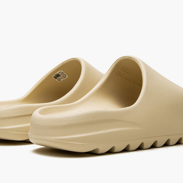 Adidas Yeezy Slide Bone 2022 (Restock Pair)