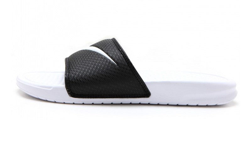 nike benassi white black