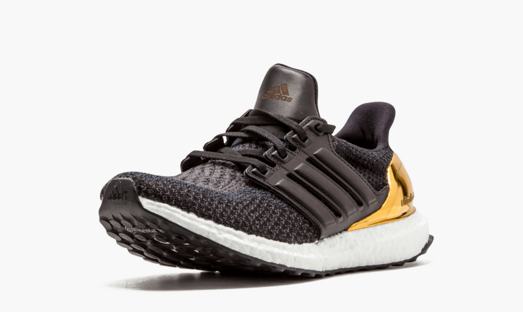 Ultra boost medal/core outlet black/gold metallic/grey medal pack