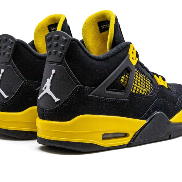 Jordan 4 Retro Thunder 2023 (Gradeschool)