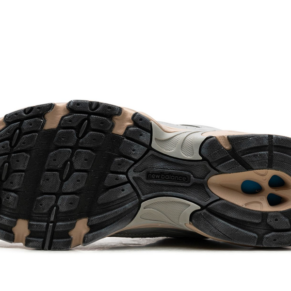 New Balance 530 Vintage Silver Metallic Moonbeam Men's