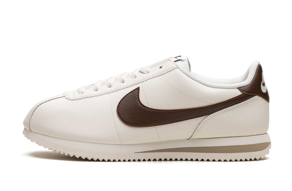 Womens cortez nikes hotsell