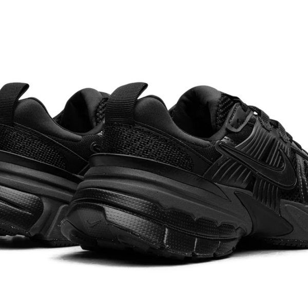 Nike V2K Run Black Dark Smoke Grey Women's
