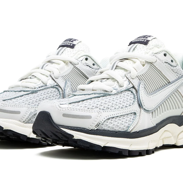 Nike Zoom Vomero 5 Photon Dust Women's