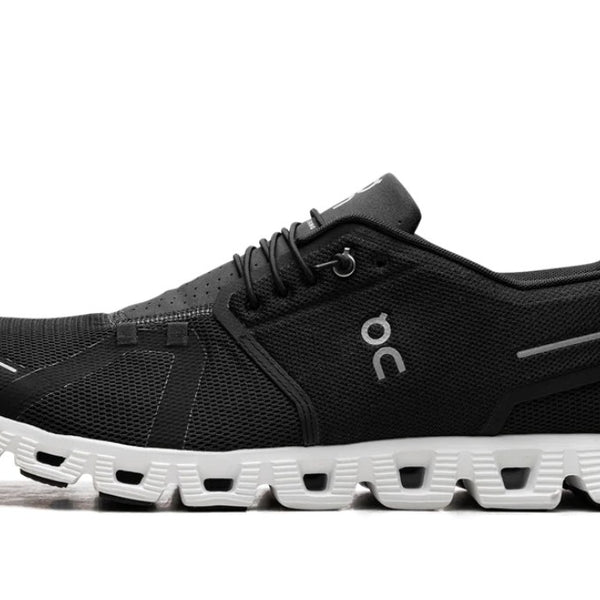 On Running Cloud 5 Black White Men's