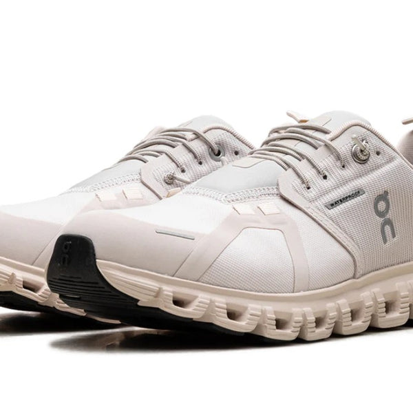 On Running Cloud 6 Waterproof Pearl Cream Women's