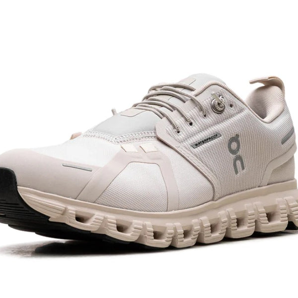 On Running Cloud 6 Waterproof Pearl Cream Women's