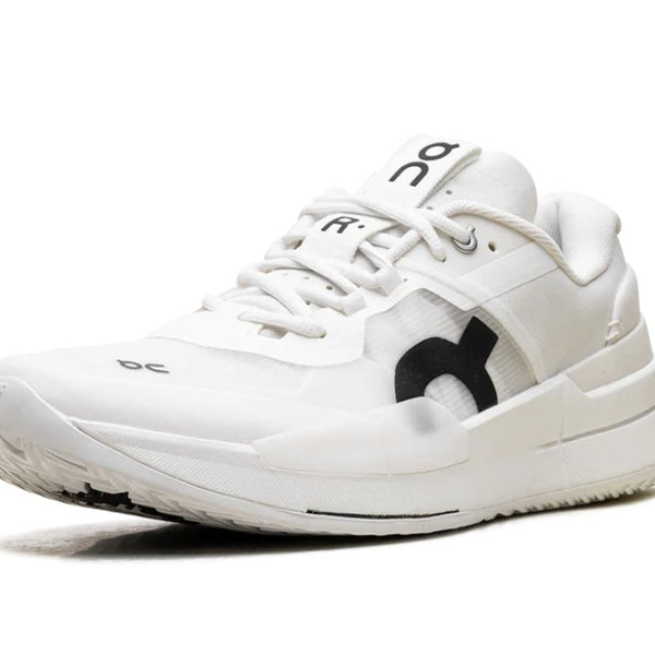 On Running The Roger Pro 2 All White Men's