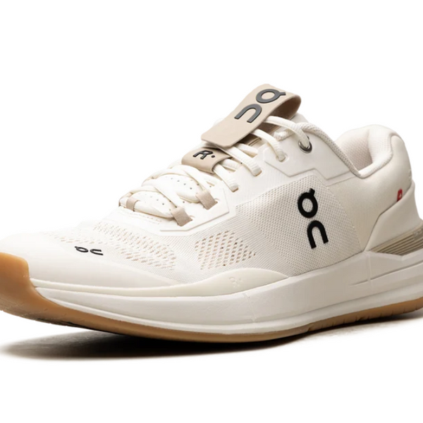 On Running The Roger Pro Ivory Men's