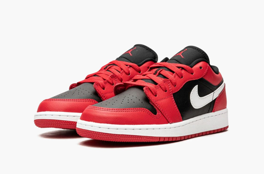 Jordan 1 Low Black Very Berry (Gradeschool)