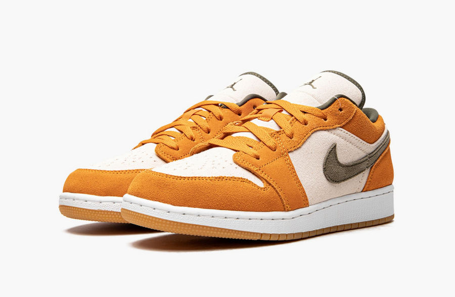 Jordan 1 Low SE Light Curry (Gradeschool)