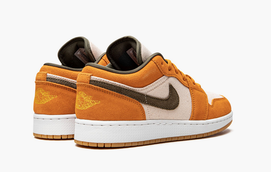 Jordan 1 Low SE Light Curry (Gradeschool)