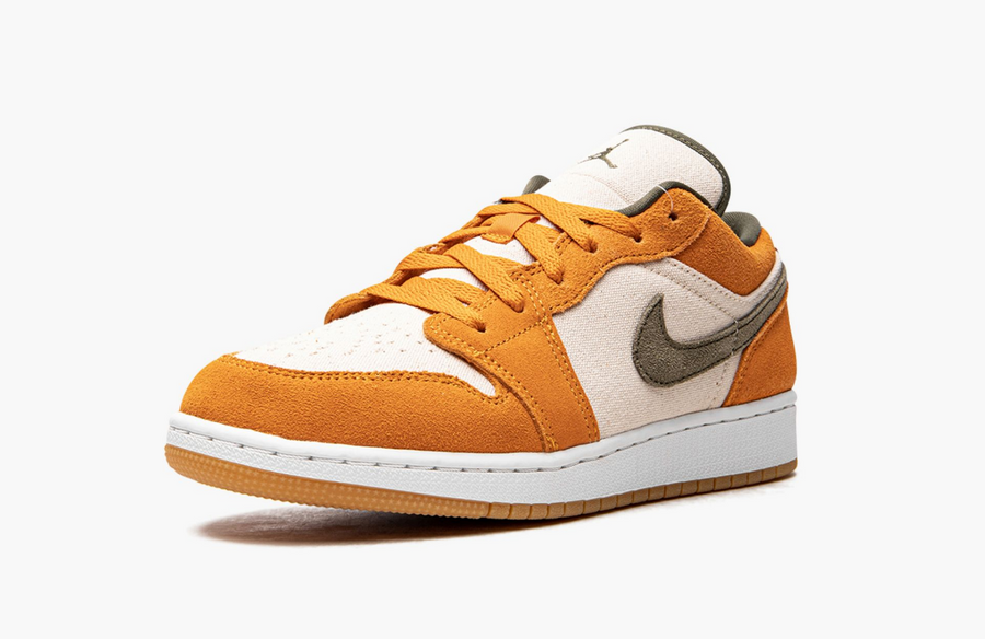 Jordan 1 Low SE Light Curry (Gradeschool)