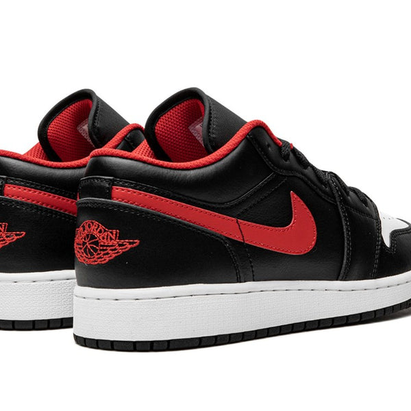 Jordan 1 Low White Toe (Gradeschool)