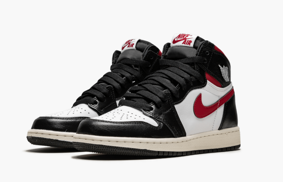 Jordan 1 Retro High Black Gym Red  (Gradeschool)