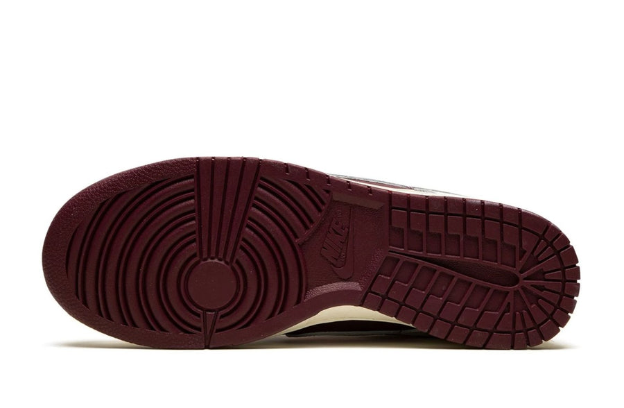 Nike Dunk Low Retro PRM Valentine's Day Men's