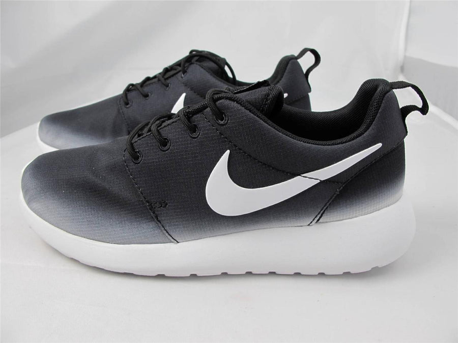Nike women hot sale roshe run black