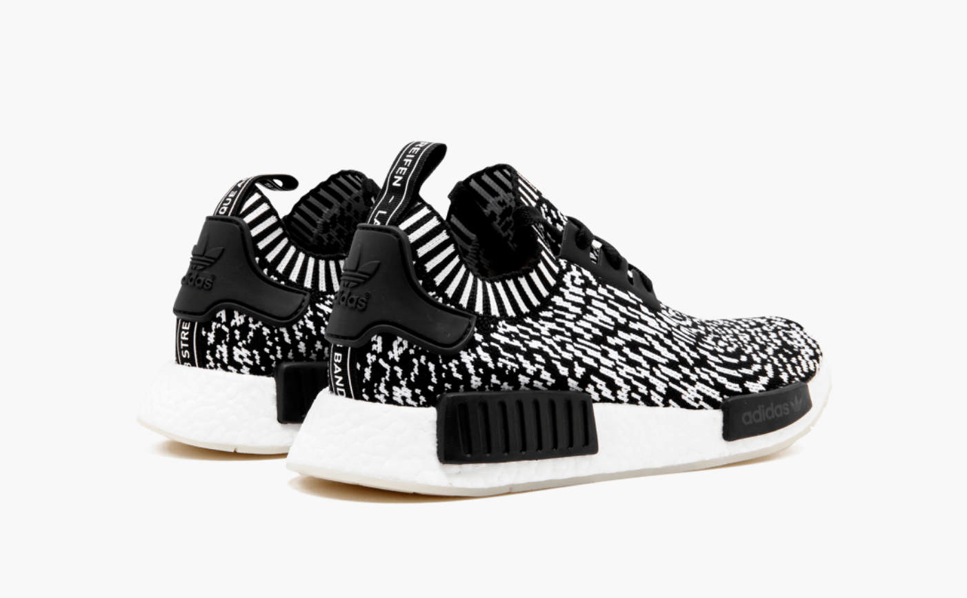 Adidas nmd hot sale r1 primeknit zebra