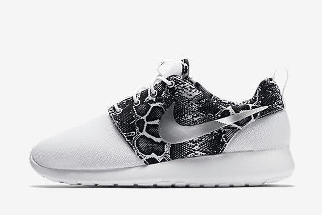 Nike Sneaker Nike Roshe Run Black White Womens Nike White Black